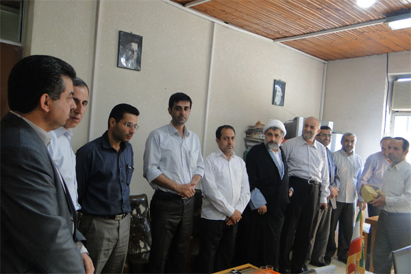 خمام - دیدار رئیس آموزش‌ و پرورش با “حسین شریعت‌پور”، یکی از جانبازان فرهنگی