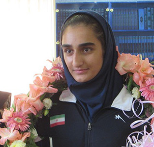 خمام - از «سوگند حق‌پرست» بازیکن تیم ملی والیبال دختران جوان ایران تقدیر شد