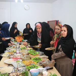 خمام - جشنواره غذای محلی و سالم در مرزدشت برگزار شد