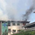 مهار آتش‌سوزی ساختمان مسکونی ۳ طبقه