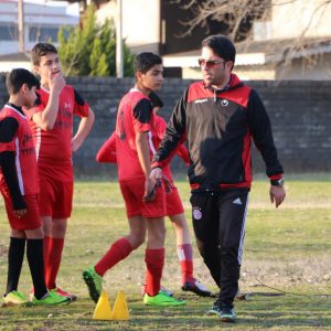 خمام - جعفری به‌عنوان سرمربی جدید تیم فوتبال نوجوانان شهرداری خمام انتخاب شد