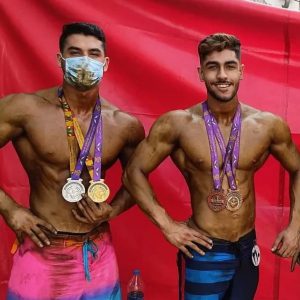 خمام - فرنود و پورحسین در رقابت‌های پرورش‌اندام به ۴ مدال رنگارنگ دست یافتند