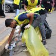 زباله‌های برجای مانده از مراسم روز عاشورا با مشارکت شهروندان جمع‌آوری شد