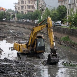 خمام - اجرای عملیات لایروبی رودخانه‌های مرکز شهر