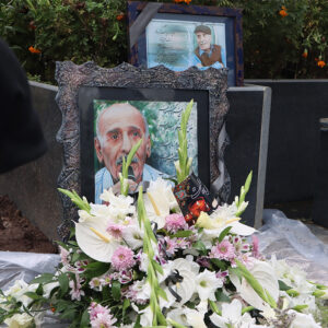 خمام - مراسم خاکسپاری پیکر استاد تیمور گورگین در آرامستان خمام برگزار شد