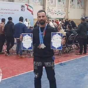 خمام - بهادر قاسمی‌پور در رقابت‌های ددلیفت استان به ۲ مدال رنگارنگ دست یافت